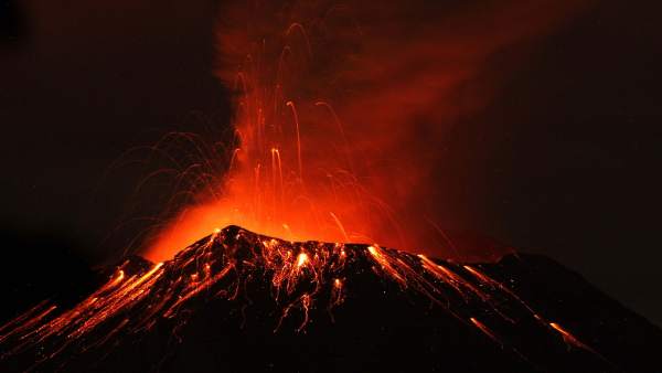 Cuantos Grados Tiene La Lava De Un Volcan