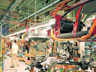 Línea de producción de la fábrica automovilística Seat en Martorell (Barcelona).