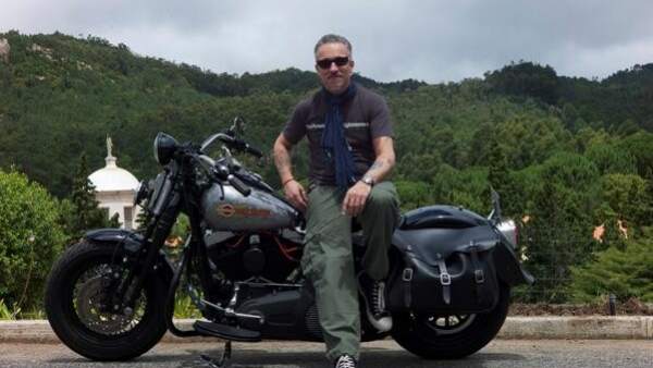 Sergi Arola vende su moto por Twitter Sergi Arola vende su moto por Twitter