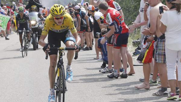 Chris Froome ataca en el Mont Ventoux Chris Froome ataca en el Mont Ventoux