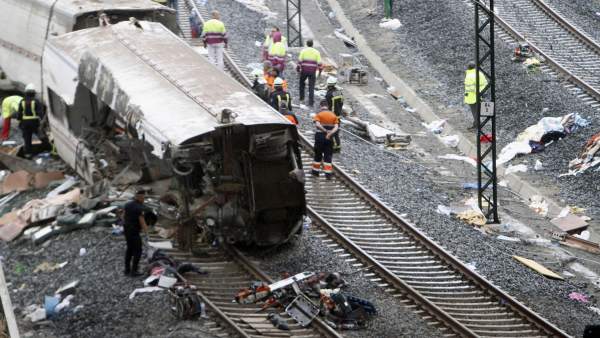 Accidente de tren en Santiago de Compostela Accidente de tren en Santiago de Compostela
