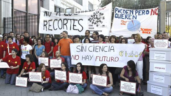 Unidos para salvar el CSIC Unidos para salvar el CSIC