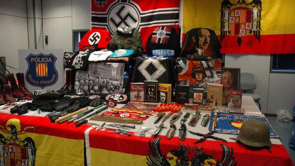 Material nazi Material nazi