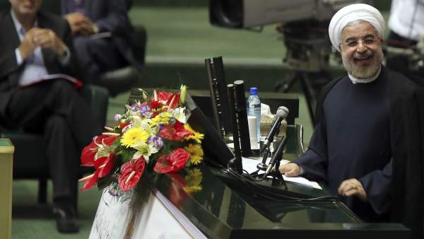 Hasan Rohani anuncia a sus ministros Hasan Rohani anuncia a sus ministros