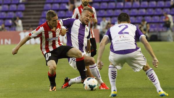 Iker Muniain y Patrick Ebert Iker Muniain y Patrick Ebert