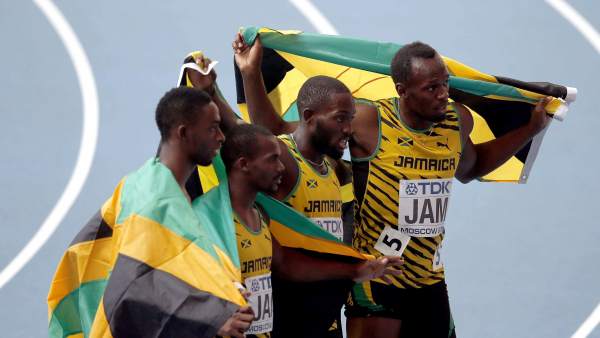Usain Bolt y el equipo de 4x100 Usain Bolt y el equipo de 4x100