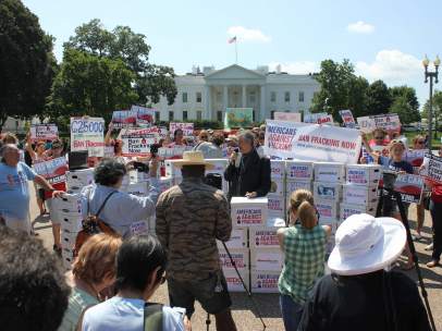 Activistas contra el 'fracking'