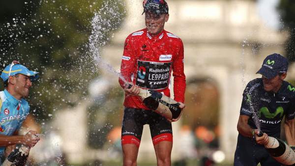Chris Horner, ganador de la Vuelta por delante de Vincenzo Nibali y Alejandro Valverde Chris Horner, ganador de la Vuelta por delante de Vincenzo Nibali y Alejandro Valverde