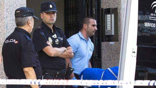 Detenido por la muerte de su pareja y su hijo Detenido por la muerte de su pareja y su hijo