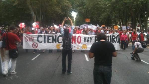 Cabecera de la marcha contra la precariedad en investigación Cabecera de la marcha contra la precariedad en investigación