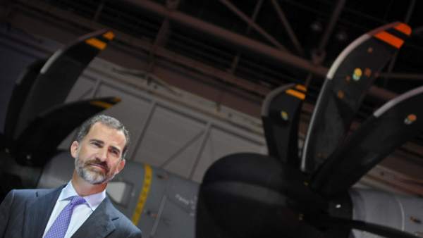 El príncipe Felipe, en la entrega del A400M en Sevilla. El príncipe Felipe, en la entrega del A400M en Sevilla.