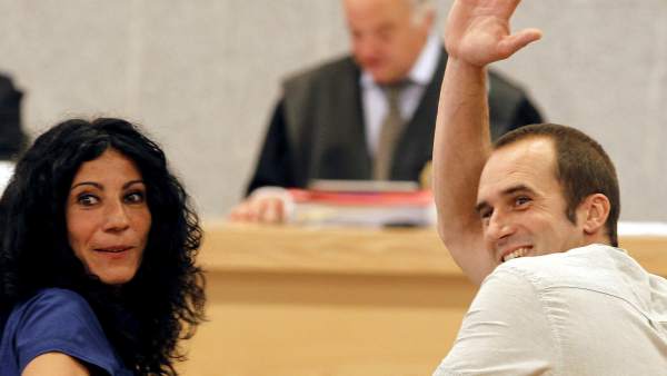 Txeroki, junto a Leire López, durante su juicio en la Audiencia Nacional Txeroki, junto a Leire López, durante su juicio en la Audiencia Nacional
