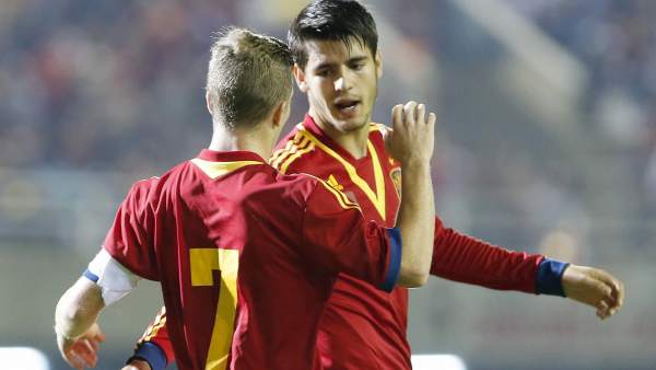 Morata y Munian con la sub 21 Morata y Munian con la sub 21