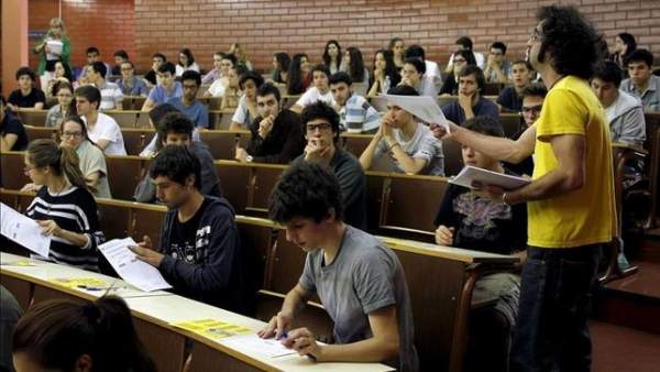 Universitarios Universitarios