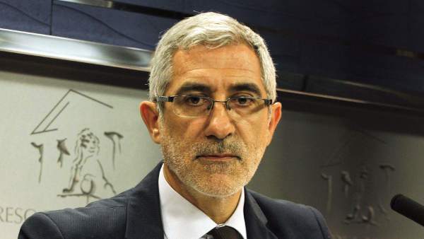 Llamazares pide que se acate la sentencia Llamazares pide que se acate la sentencia