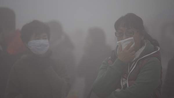 El esmog envuelve el noreste de China El esmog envuelve el noreste de China