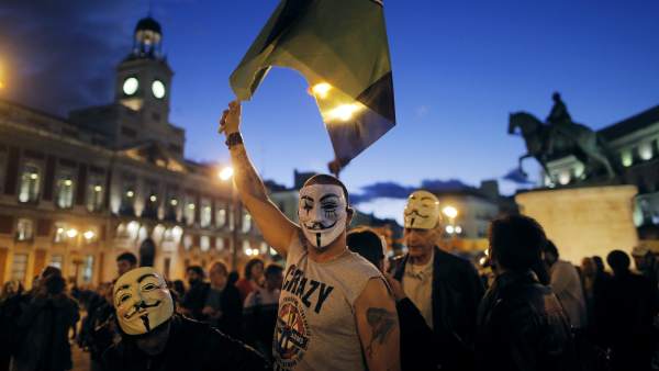 Protestas de Anonymous en la Plaza Mayor de Madrid Protestas de Anonymous en la Plaza Mayor de Madrid