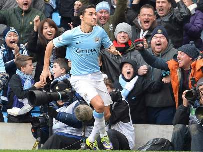 Jesús Navas, goleador en Inglaterra