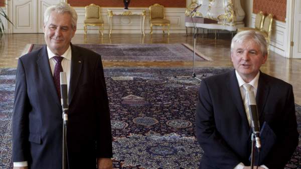 Milos Zeman y Jiri Rusnok Milos Zeman y Jiri Rusnok