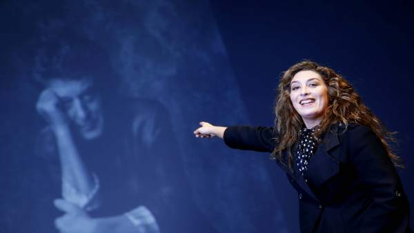 La cantaora Estrella Morente. La cantaora Estrella Morente.