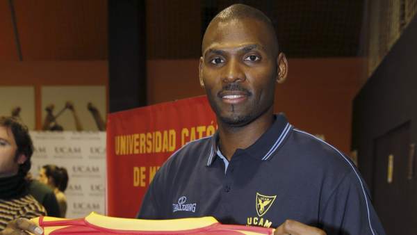 Pete Mickeal con UCAM Murcia Pete Mickeal con UCAM Murcia