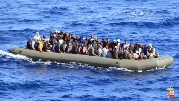 Más de mil inmigrantes rescatados cerca de Lampedusa Más de mil inmigrantes rescatados cerca de Lampedusa