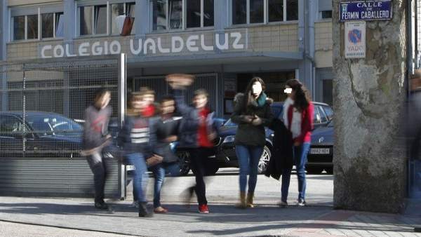 Exterior del colegio Valdeluz, este jueves por la tarde. Exterior del colegio Valdeluz, este jueves por la tarde.