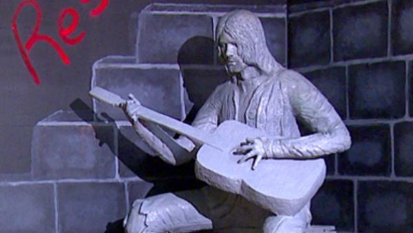 Estatua de Kurt Cobain en Aberdeen Estatua de Kurt Cobain en Aberdeen