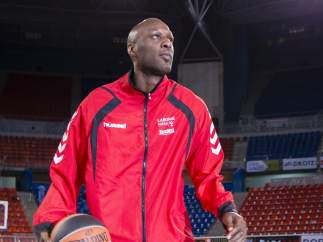 Lamar Odom, durante su primer entrenamiento en Vitoria
