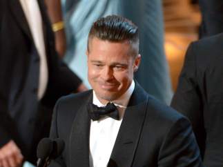 Brad Pitt gana un Oscar por 12 años de esclavitud