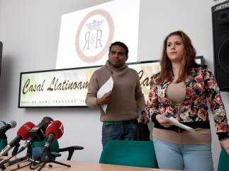 Víctor Hugo Alcívar y Judith Ramos, miembros de la asociación Reyes y Reinas Latinos de Cataluña, adscrita a Fedelatina.