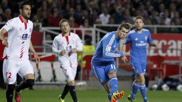 Bale ante el Sevilla Bale ante el Sevilla