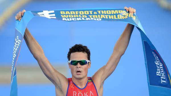 Javier Gómez Noya gana en Auckland Javier Gómez Noya gana en Auckland