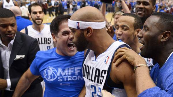Mark Cuban y Vince Carter Mark Cuban y Vince Carter