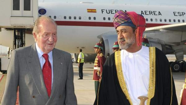 El rey Juan Carlos visita Omán El rey Juan Carlos visita Omán