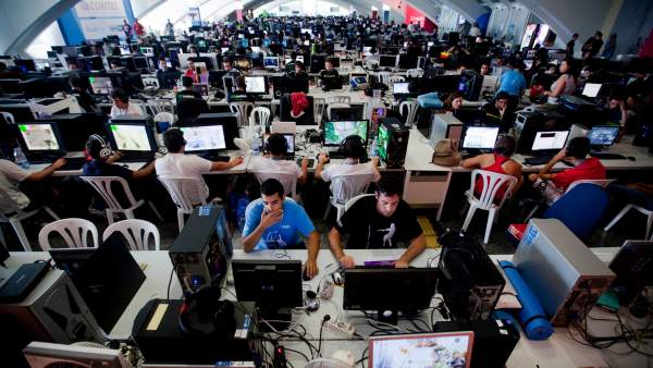 Conexión a Internet Conexión a Internet