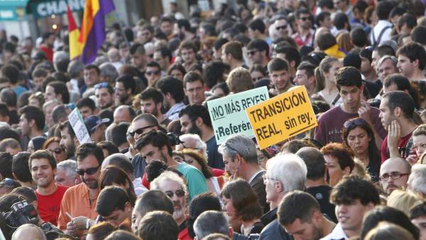 Pancartas en apoyo a la República y el referéndum Pancartas en apoyo a la República y el referéndum