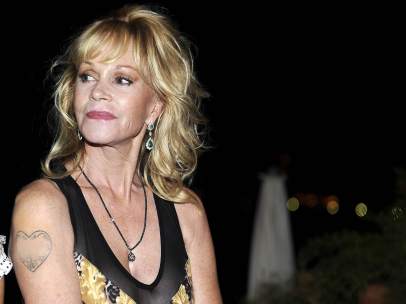 Melanie Griffith se cubre el tatuaje