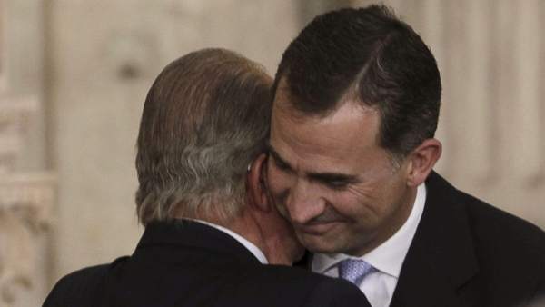 Abdicación de don Juan Carlos Abdicación de don Juan Carlos