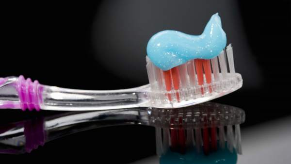 Pasta de dientes Pasta de dientes