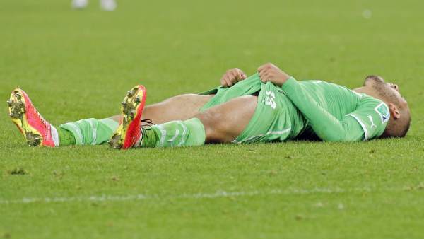 Slimani con Argelia Slimani con Argelia