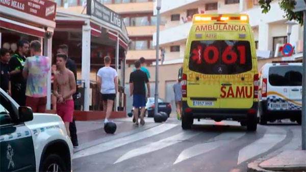 Fallece un joven por hacer ‘balconing’ Fallece un joven por hacer ‘balconing’
