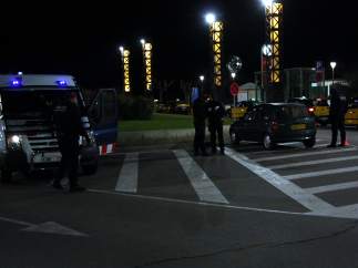Mossos en el Port Olímpic.