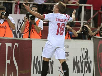 Gol de Deulofeu con el Sevilla