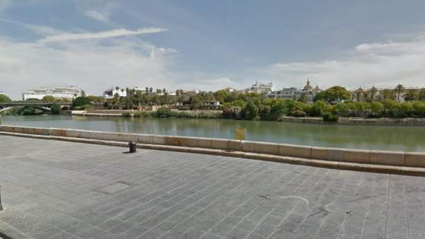 Calle Betis (Sevilla) Calle Betis (Sevilla)