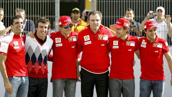 El equipo al completo El equipo al completo