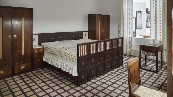 Josef Hoffmann, Bedroom in the Johanna and Dr. Johannes Salzer apartment, 1902 (reconstruction)
Josef Hoffmann, Bedroom in the Johanna and Dr. Johannes Salzer apartment, 1902 (reconstruction)