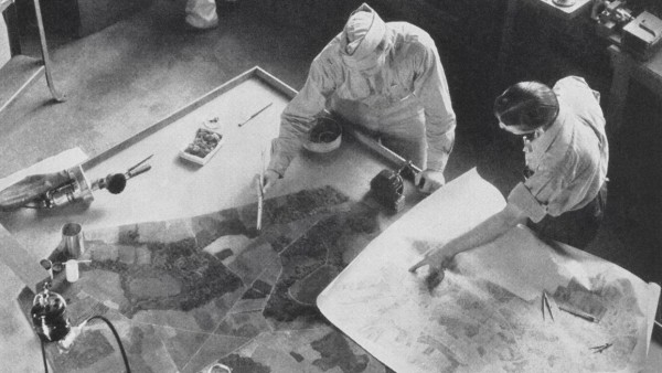 A team of camouflage artists at work at Fort Belvoir, Virginia A team of camouflage artists at work at Fort Belvoir, Virginia