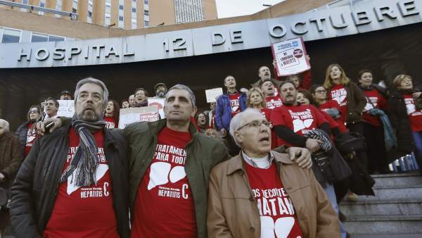 La Plataforma de Afectados por la hepatitis C anuncian una cadena humana a la Moncloa La Plataforma de Afectados por la hepatitis C anuncian una cadena humana a la Moncloa