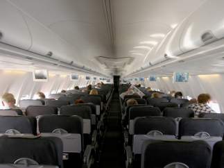 Pasajeros en un avión